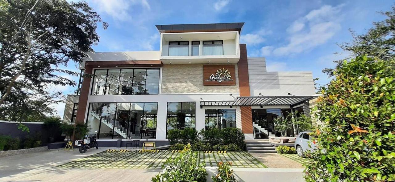 タガイタイ Girasol Tagaytay Bed & Breakfast エクステリア 写真