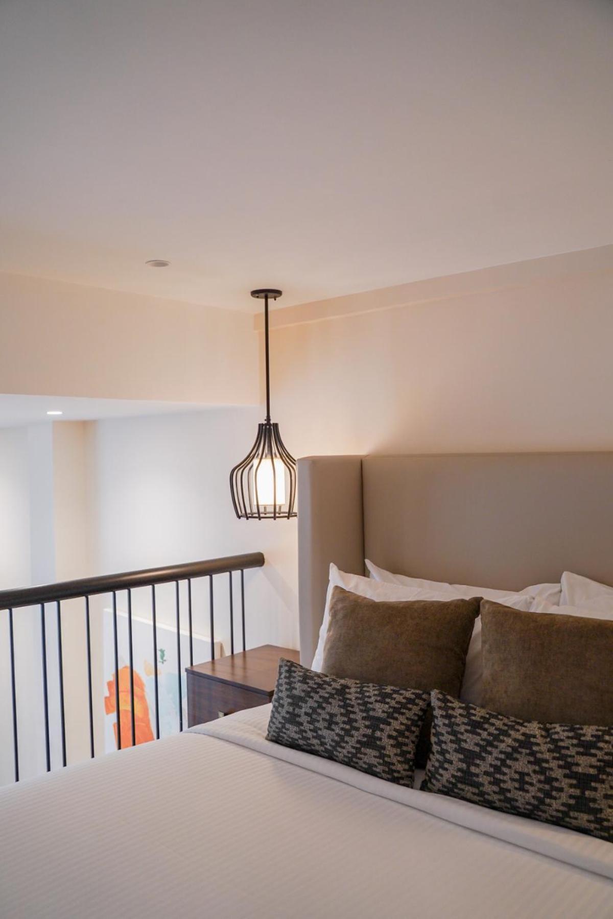 タガイタイ Girasol Tagaytay Bed & Breakfast エクステリア 写真